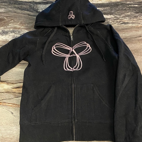 Aritiza Sweaters - Picture 4 of 7